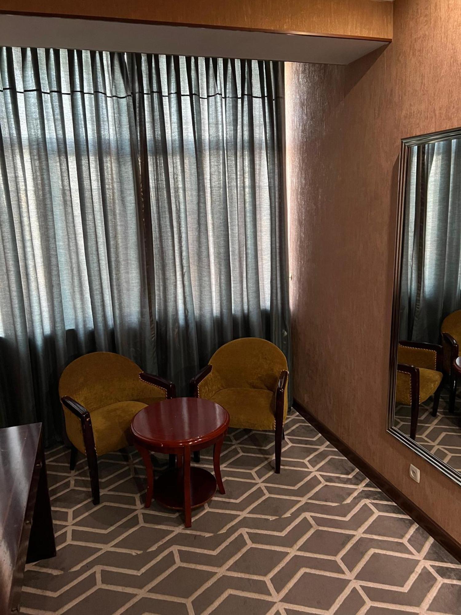 Sary Arka Hotel Schymkent Exterior foto