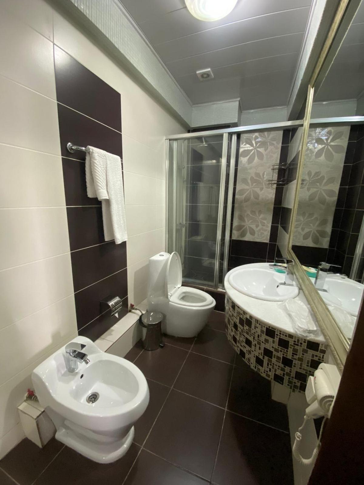 Sary Arka Hotel Schymkent Exterior foto