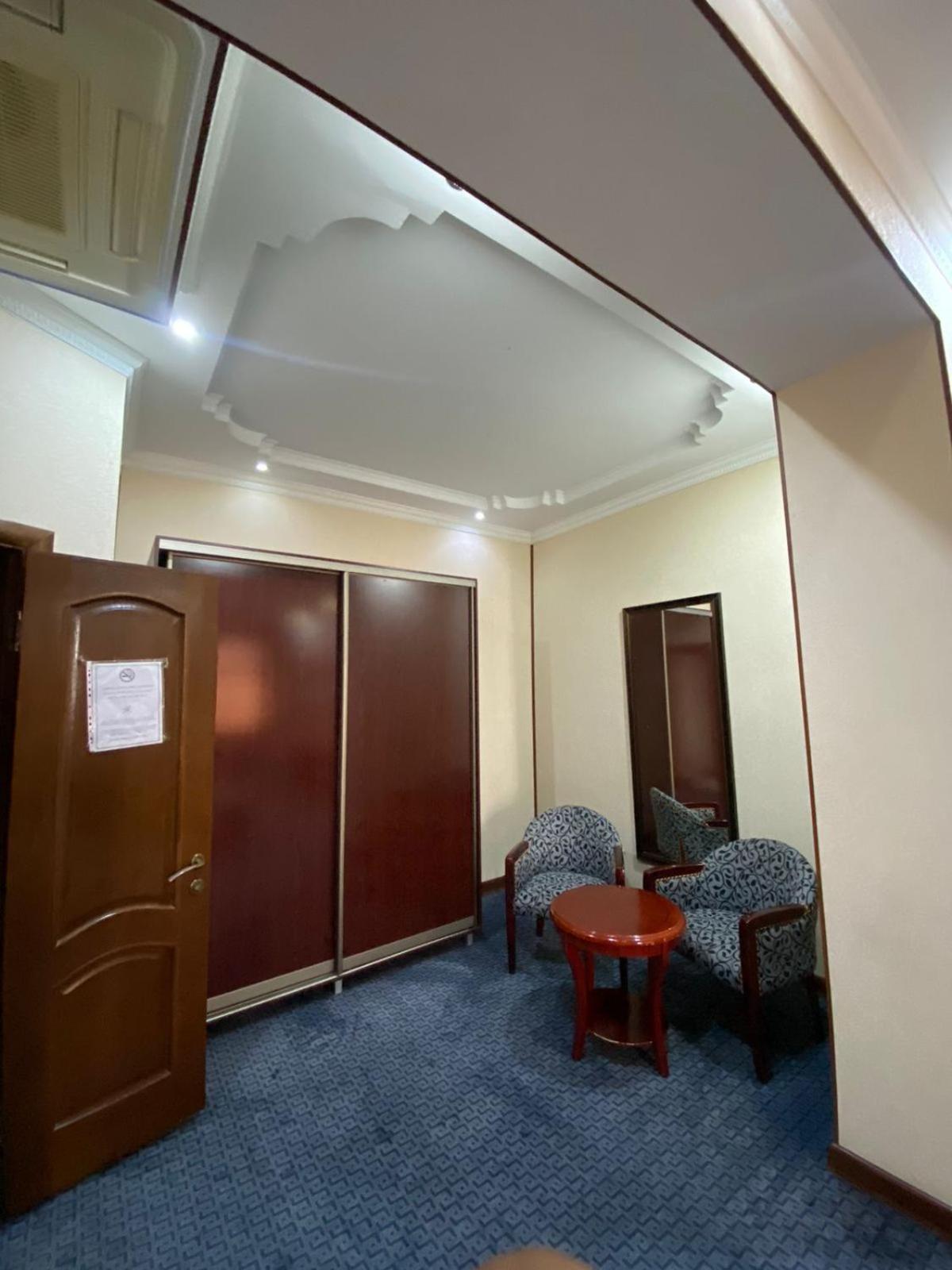 Sary Arka Hotel Schymkent Exterior foto